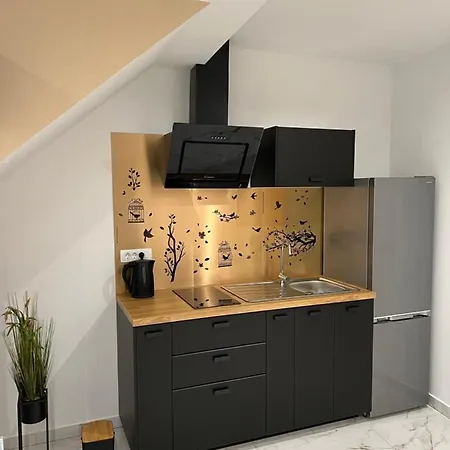 Diamond Apartment